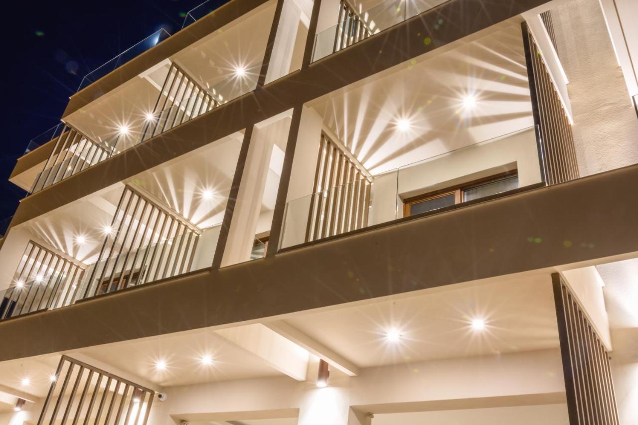 Pantheon Sea View Aparthotel Néoi Póroi Ngoại thất bức ảnh
