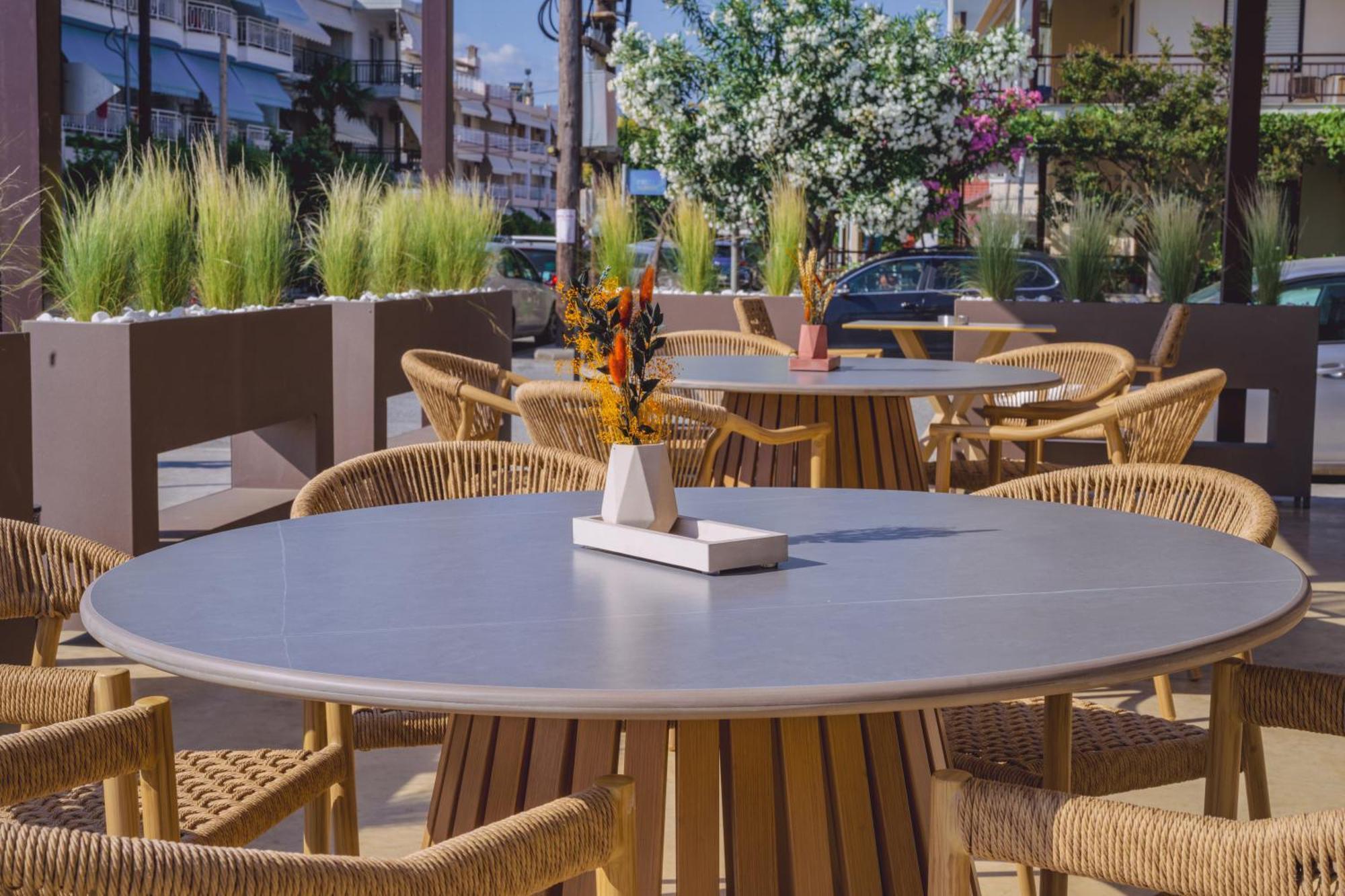 Pantheon Sea View Aparthotel Néoi Póroi Ngoại thất bức ảnh