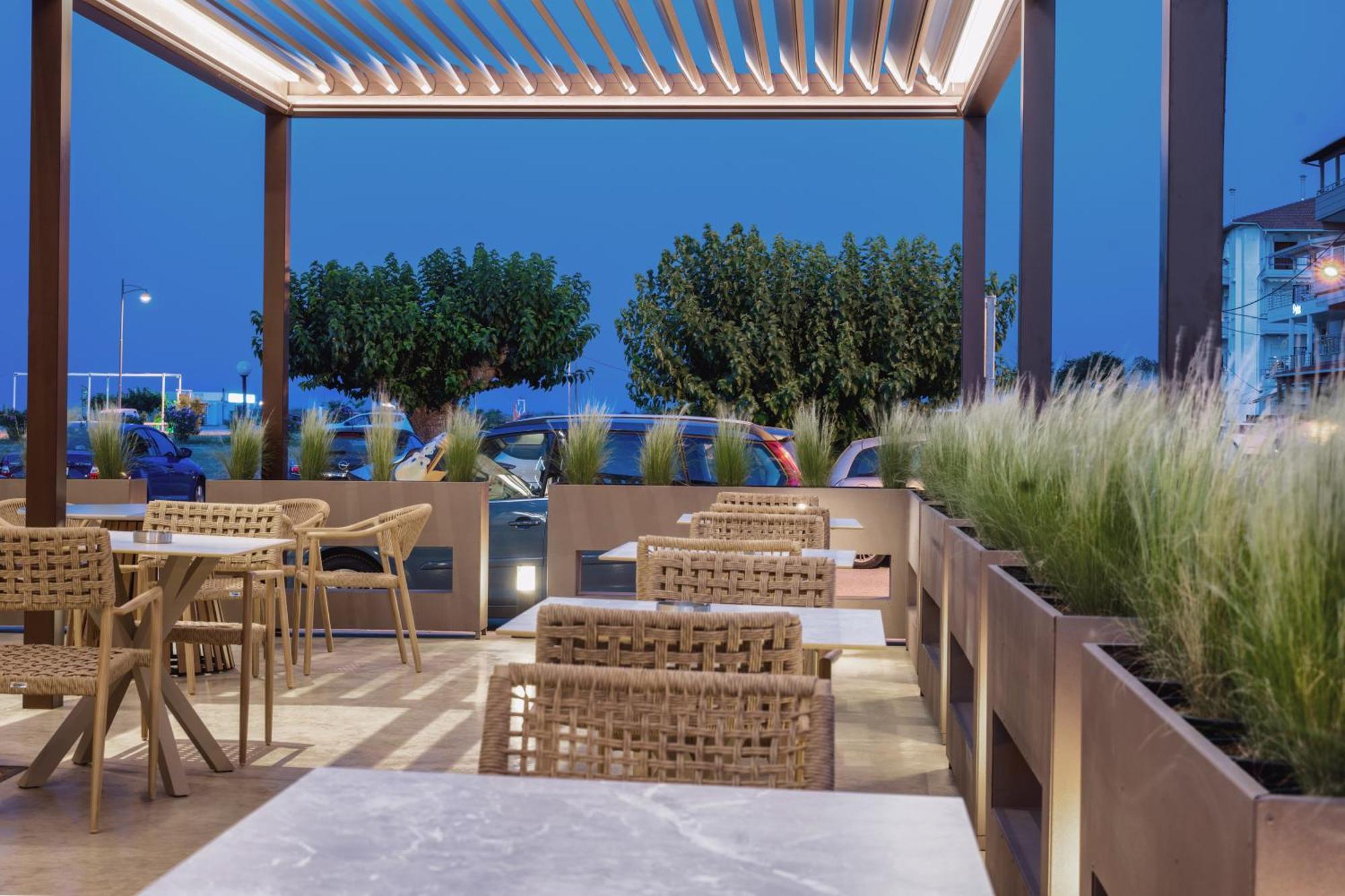 Pantheon Sea View Aparthotel Néoi Póroi Ngoại thất bức ảnh